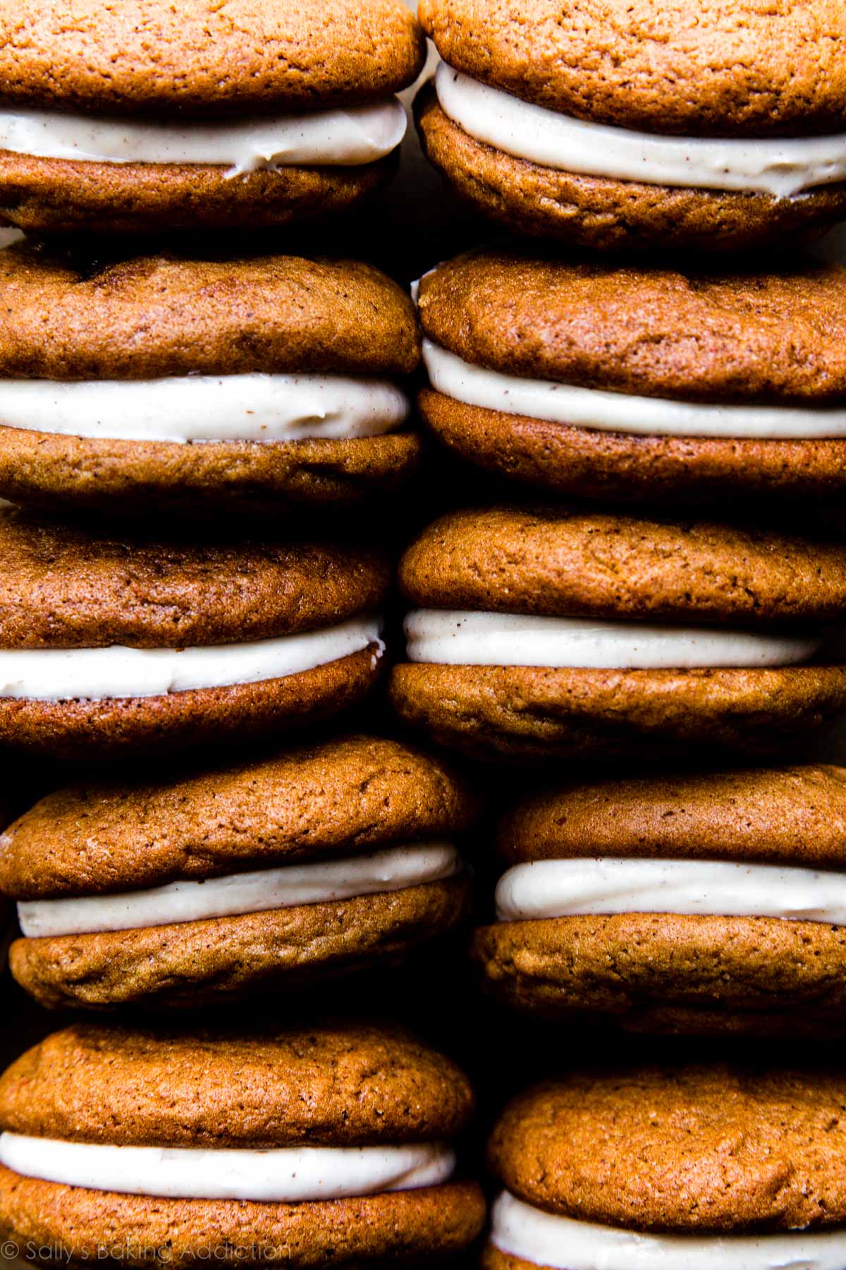 Bake Perfect Gingerbread Whoopie Pies: Soft, Spicy & Sweet